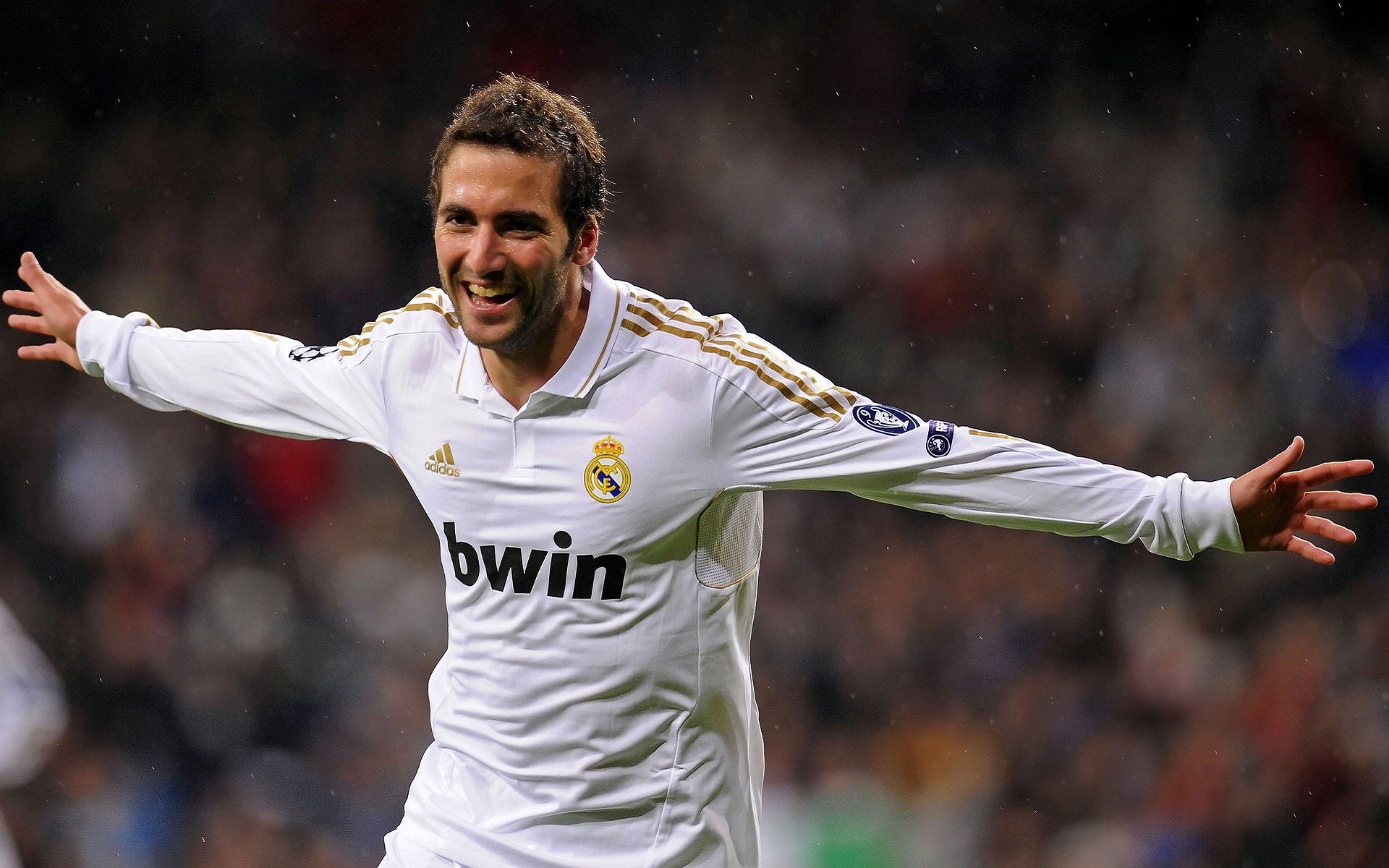 开云体育官网在线-体操世界冠军回访母校开展励志讲座，体操世界冠军视频